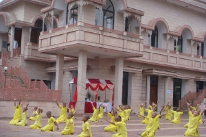 hasya-aasan